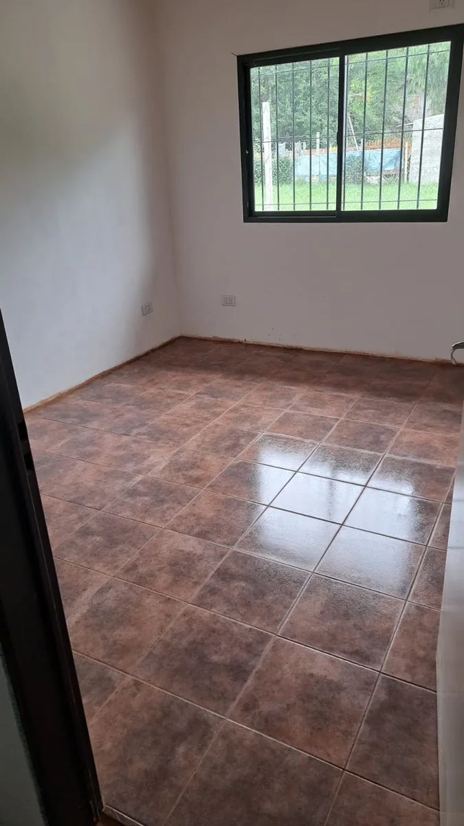 VENTA CASA 3 AMBIENTES-ALEJANDRO KORN-CON COCHERA foto 4