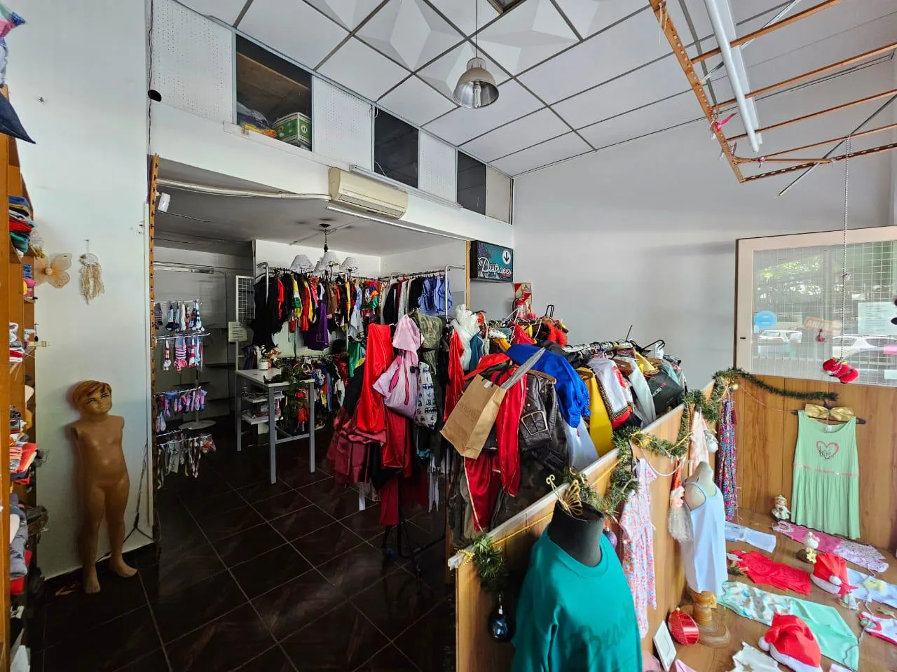 Local comercial en alquiler - Saavedra foto 3