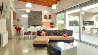 SUPREMA CATEGORIA EN MONTE HERMOSO DEL ESTE, TRES DORMITORIOS EN SUITE, DETALLES CONSTRUCTIVOS DE LUJO, AMPLITUD Y FUNCIONALIDAD PARA DELEITARSE foto 2