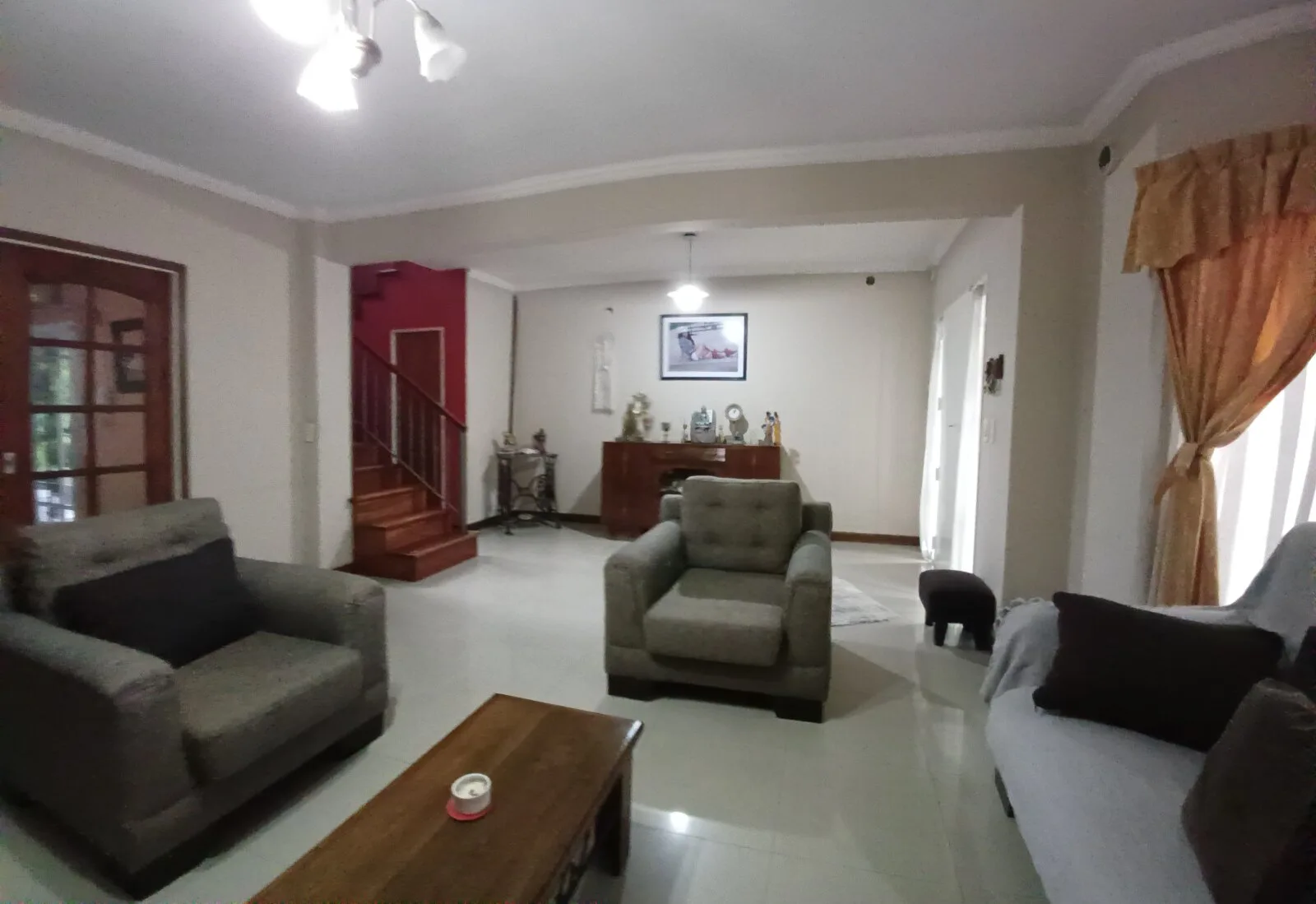 EXCELENTE CASA EN VENTA – SAN JUSTO | AMPLIA, LUMINOSA Y LISTA PARA DISFRUTAR foto 2