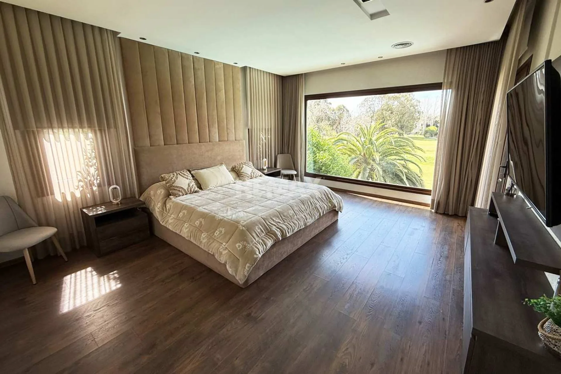 CASA EN VENTA DOBLE LOTE SAINT THOMAS OESTE foto 5