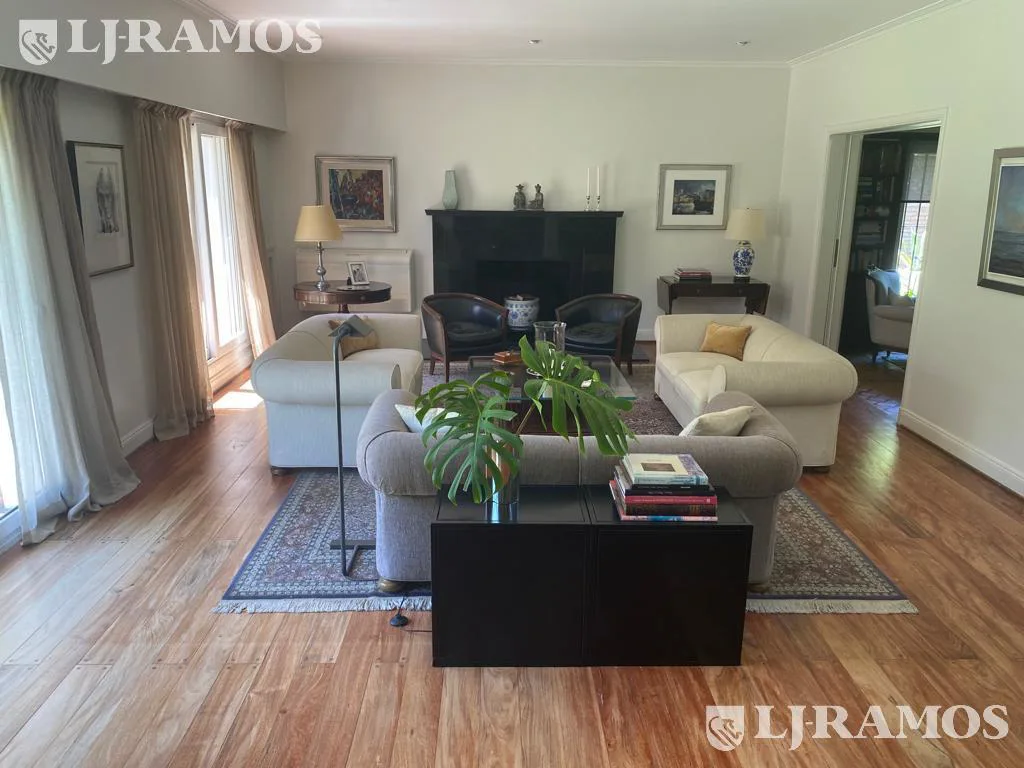 ESPECTACULAR CASA EN VENTA EN LA MEJOR ZONA DE LA HORQUETA foto 2