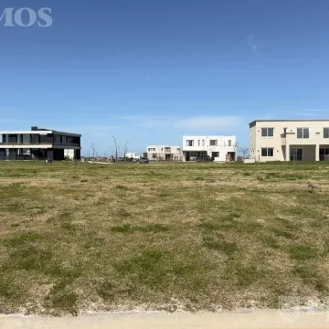 Lote en venta Amarras 294 - Interno - Barrio Amarras Puertos Escobar foto 2