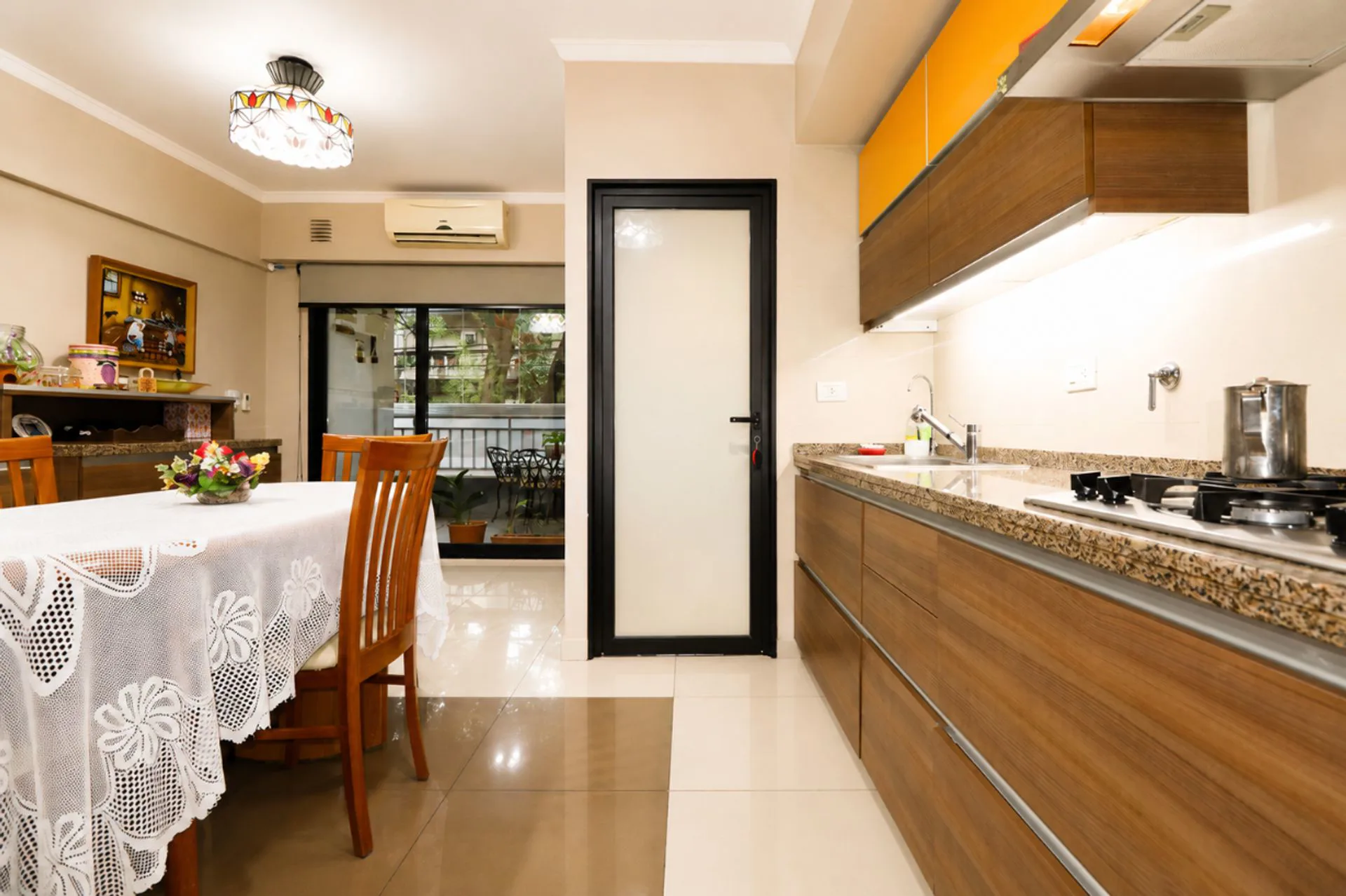 VENTA DEPTO 4 AMB  BALCON FRENTE COCHERA CABALLITO foto 4