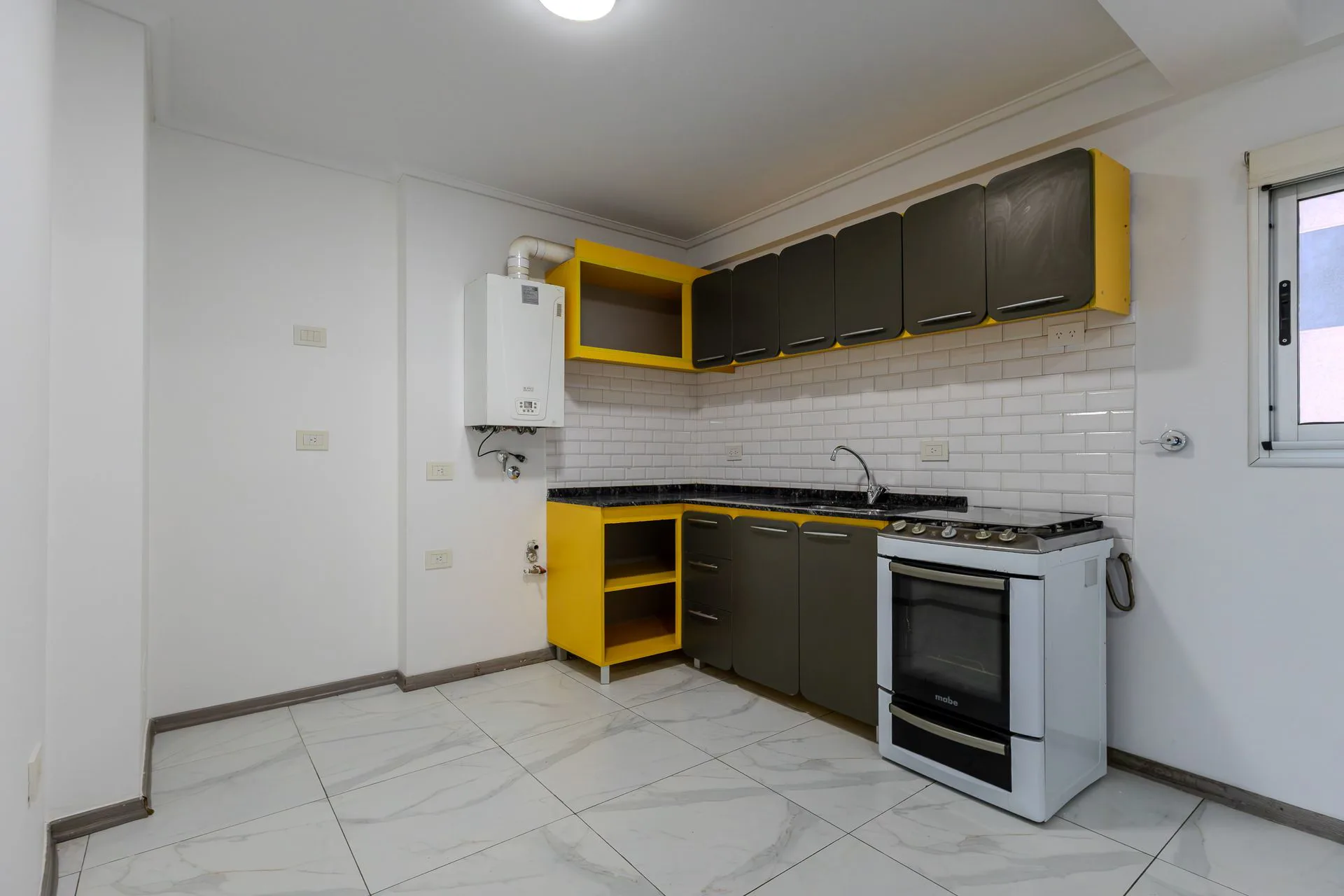 Venta Dpto 2 Amb Sáenz Peña Cochera Amenities foto 2