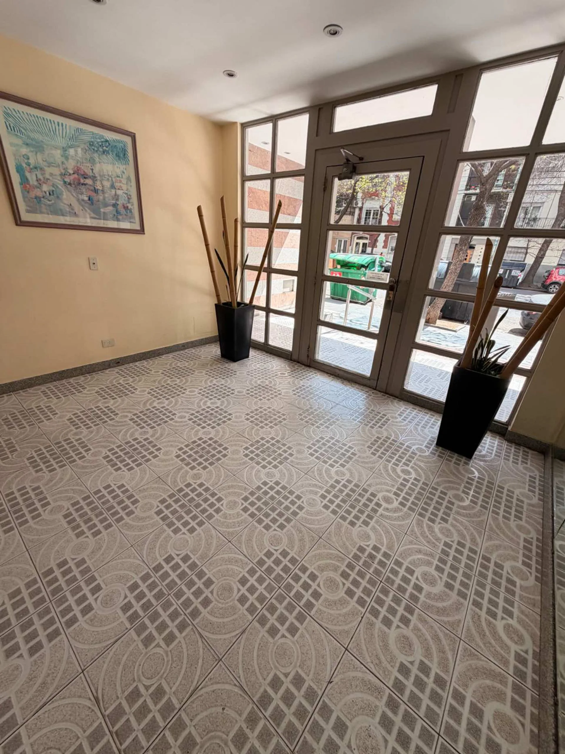VENTA  DPTO 3AMB BALCON APTO CREDITO ,FLORES foto 3