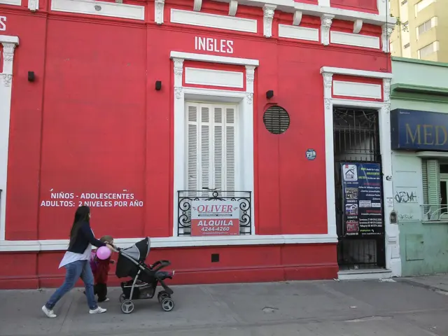 CASA ANTIGUA EN ALQUILER PARA COMERCIO