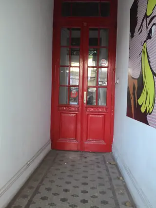 CASA ANTIGUA EN ALQUILER PARA COMERCIO foto 2