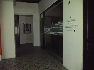 CASA ANTIGUA EN ALQUILER PARA COMERCIO foto 4