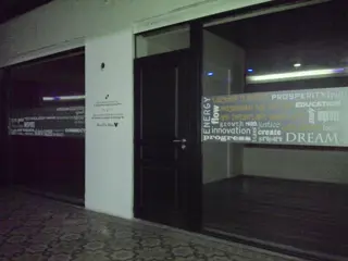 CASA ANTIGUA EN ALQUILER PARA COMERCIO foto 5