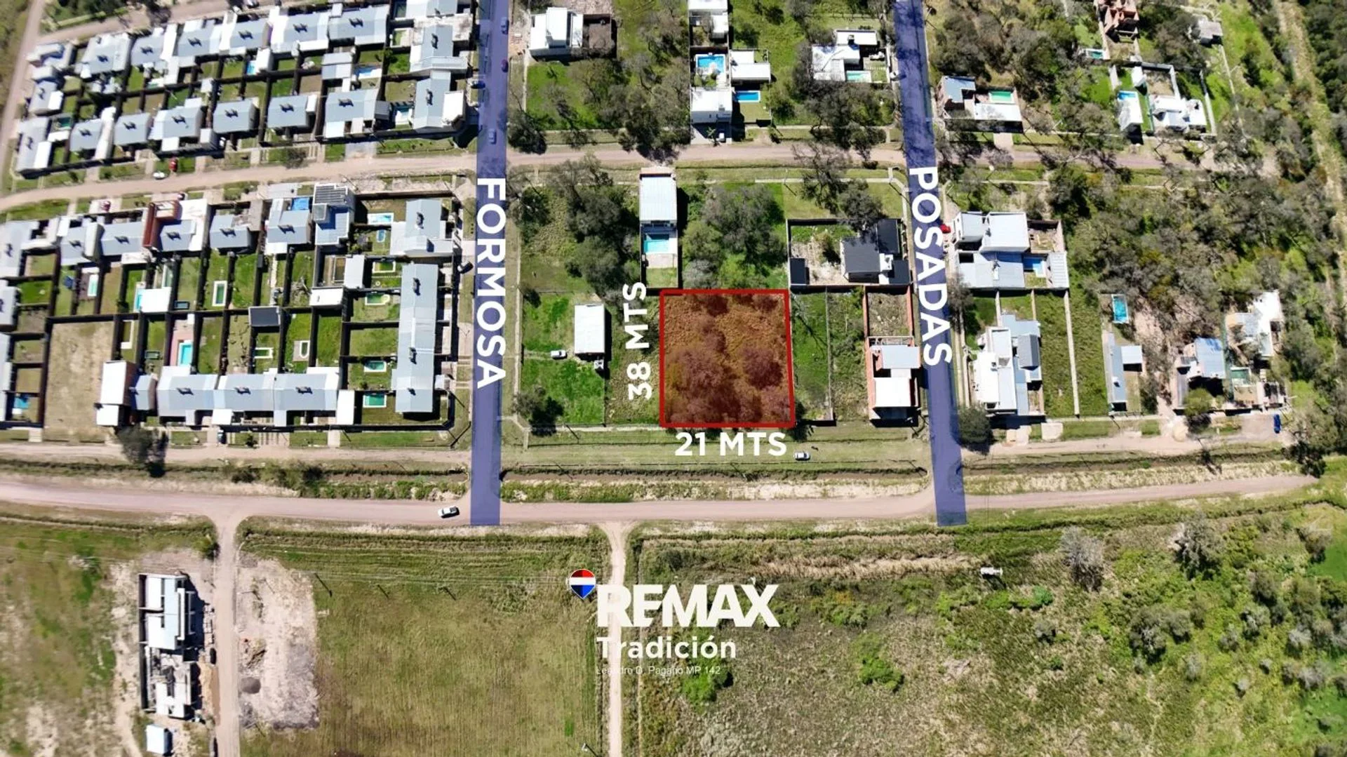 Lote en venta de 800m² Sobre Avenida  B° Arboledas foto 4