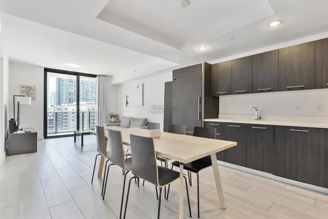 45 SW 9th #1005