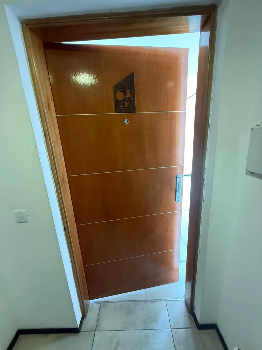 VENTA DEPARTAMENTO CON COCHERA MORENO APTO CREDITO foto 3