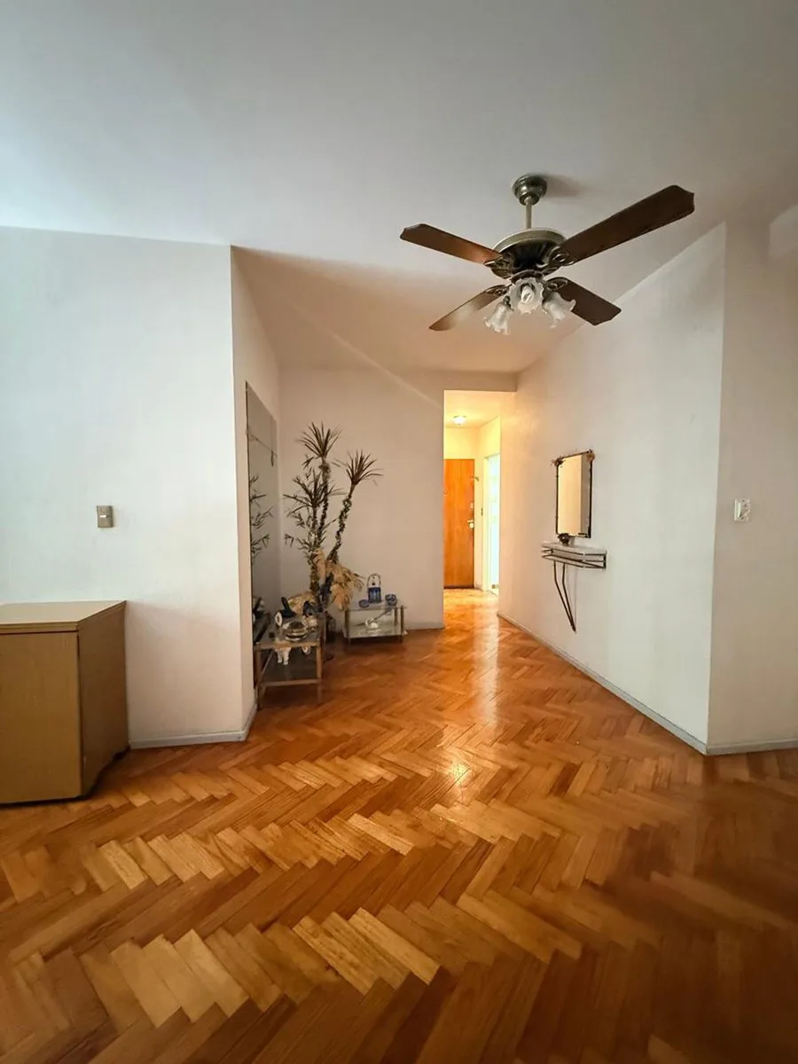 Venta departamento de 3 ambientes en Colegiales foto 2