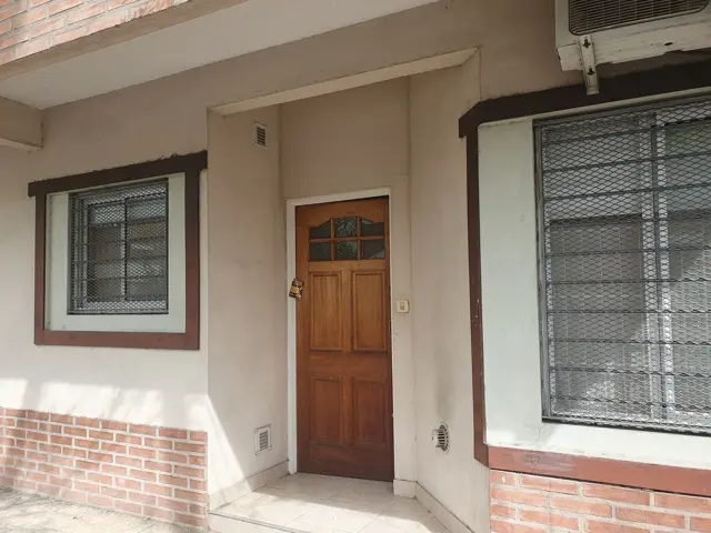 SE ALQUILA MONOAMBIENTE EN R.MEJIA