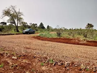 Lote 09: naturaleza, amplitud y una vista privilegiada de Guaraní foto 2
