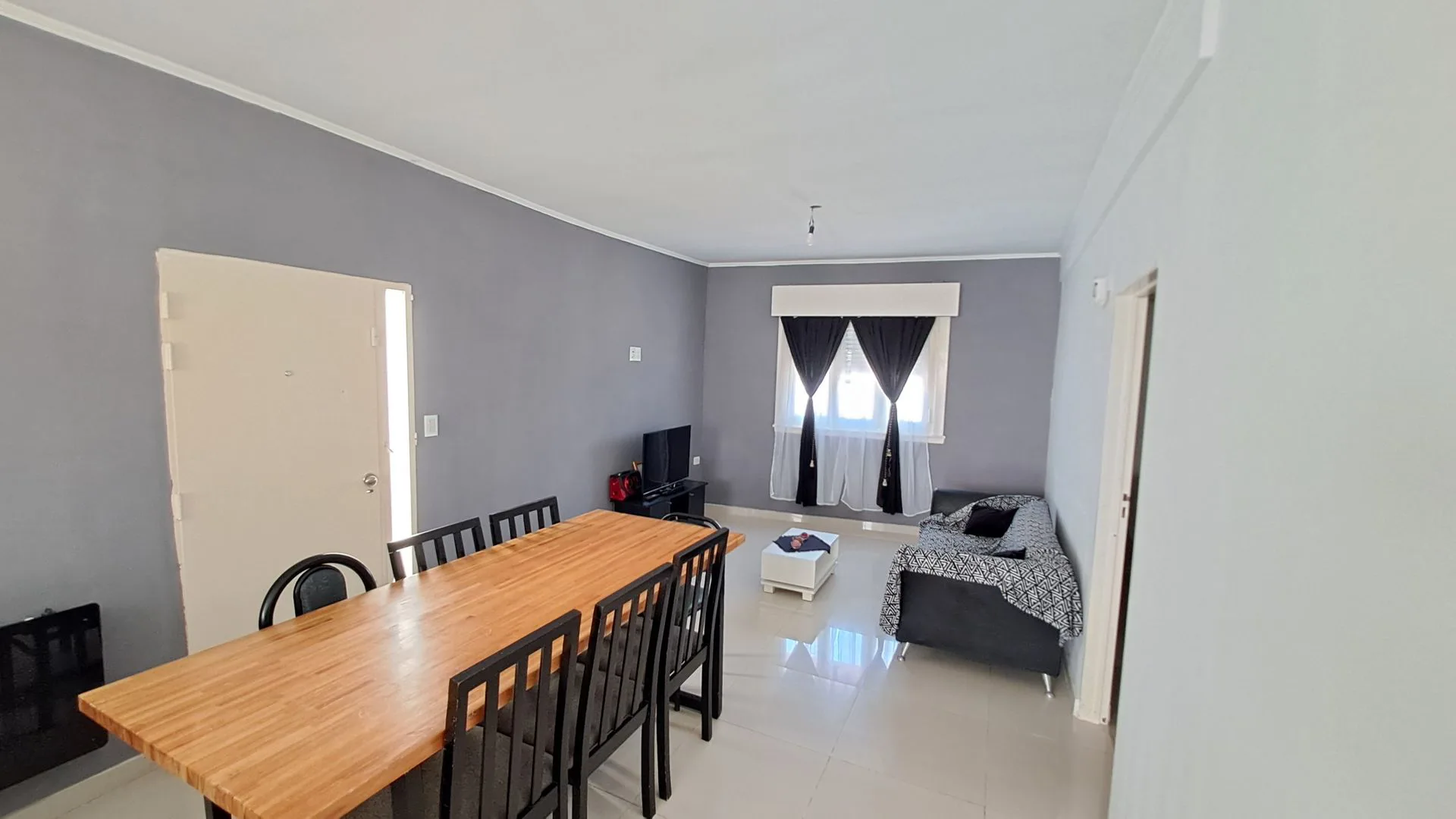 CASA RECICLADA - JARDIN, PILETA - APTO CREDITO foto 2