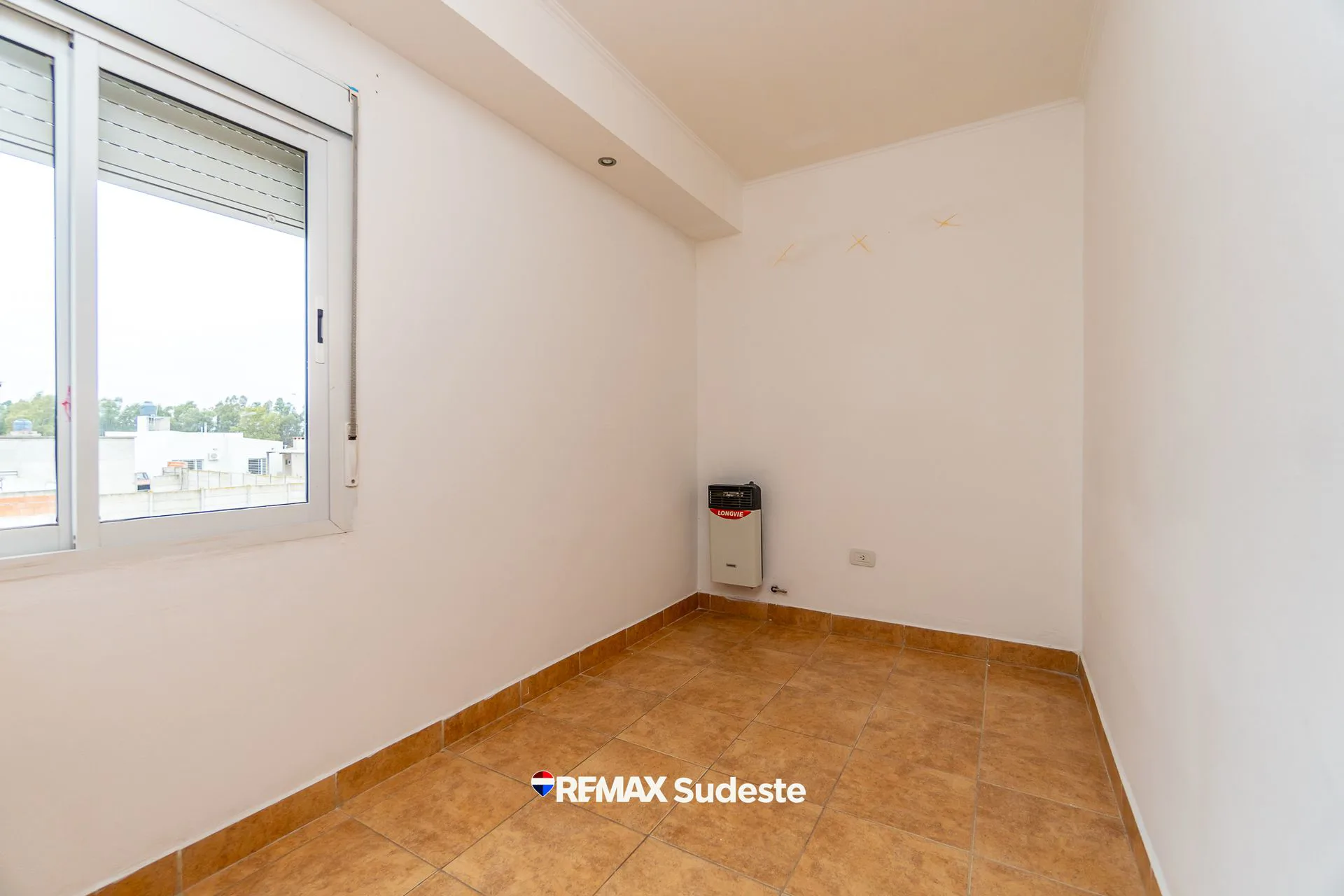 CASA EN VENTA 3 DORMITORIOS, APTA CREDITO foto 3