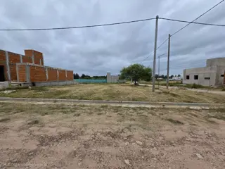 Vendo Terreno de 429 m2 en Concepción del Uruguay Entre Ríos foto 2