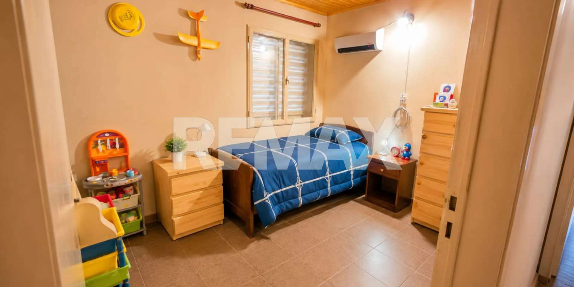 VENTA CASA BARRIO MERCANTILES CIPOLLETTI foto 5