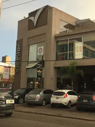 LOCAL COMERCIAL / OFICINA EN VENTA EN PASEO COMERCIAL VÍA PILAR foto 3