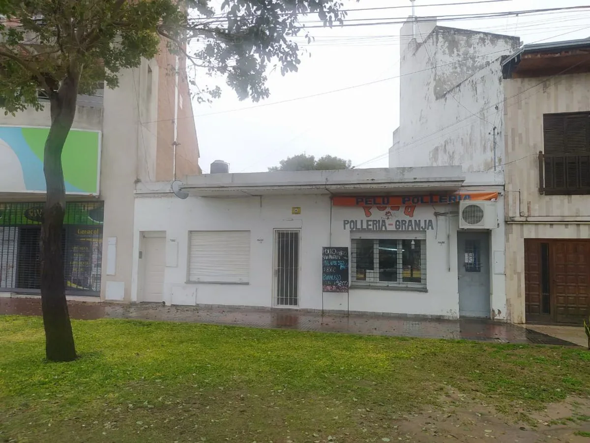 OPORTUNIDAD SOBRE AVENIDA GENERAL PAZ foto 2