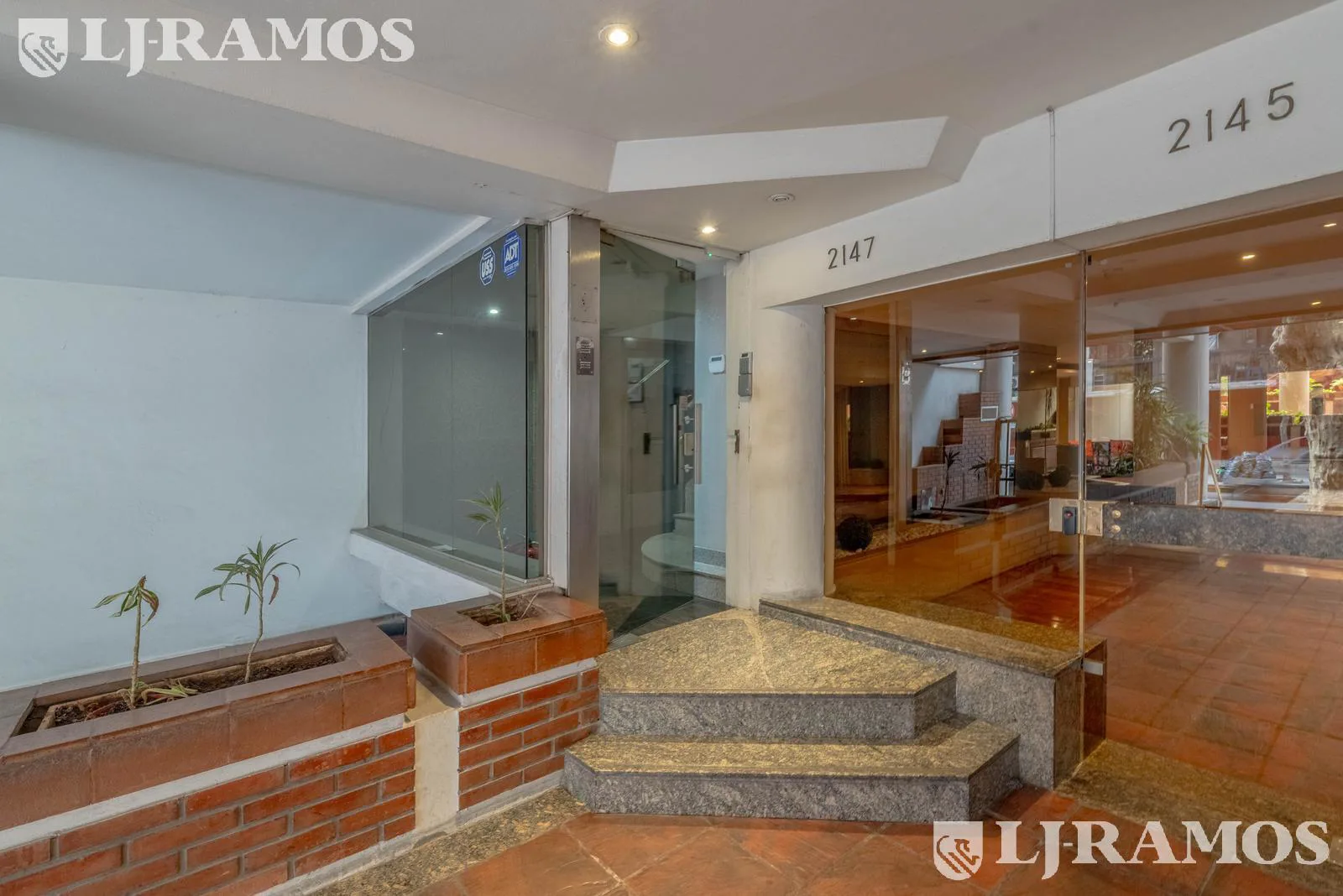 Oficina en alquiler o venta en Belgrano foto 2