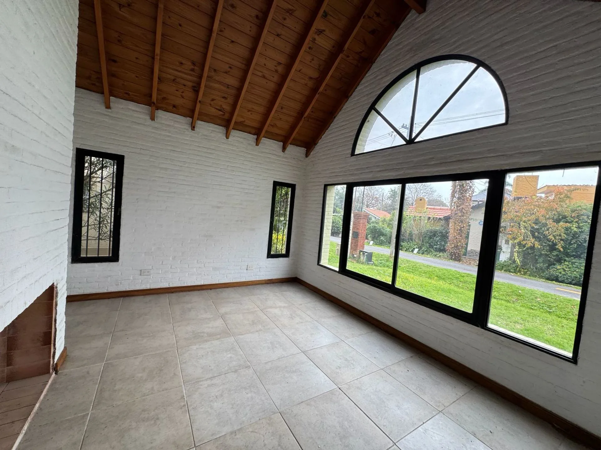 VENTA CASA  APTA CREDITO  COUNTRY CHAMPAGNAT PILAR foto 4
