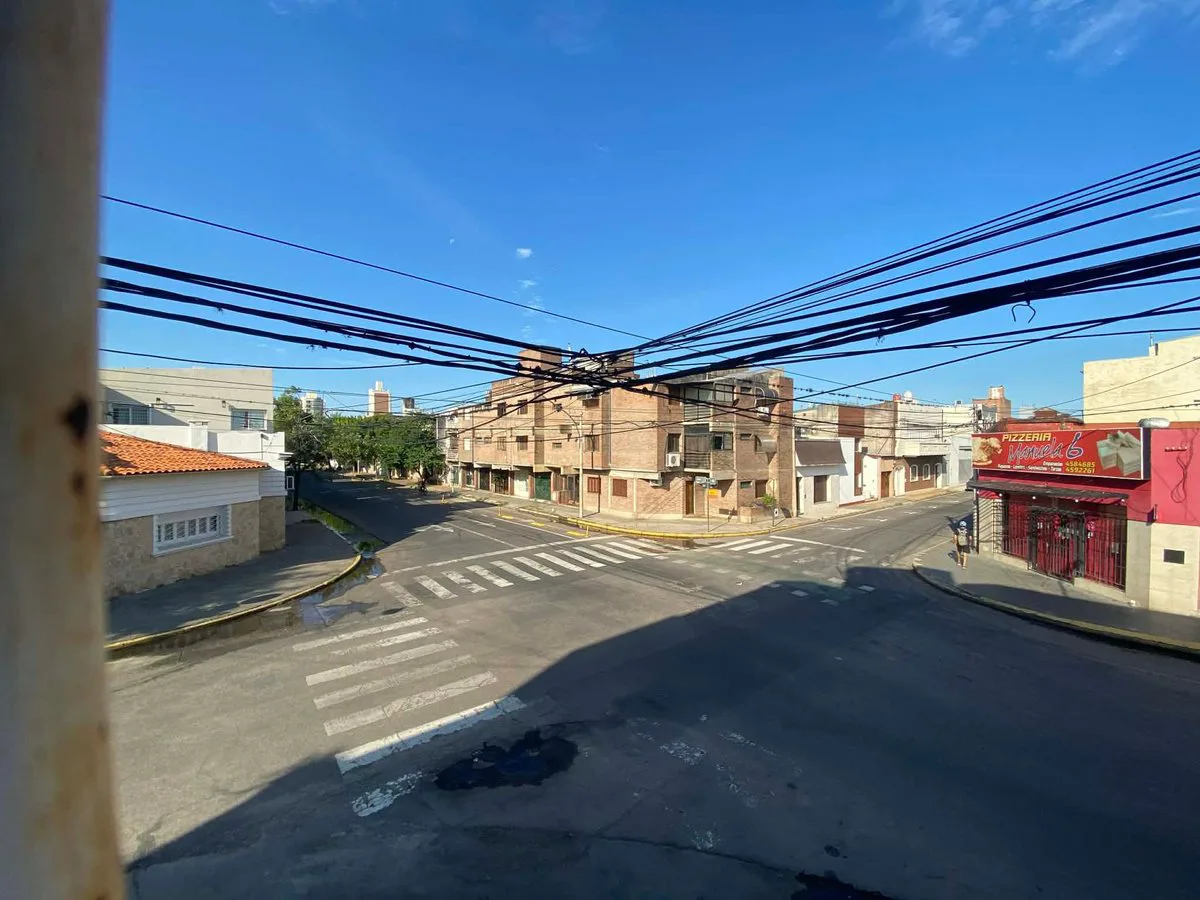DPTO CON COCHERA EN BARRIO SUR | SOBRE URQUIZA foto 4