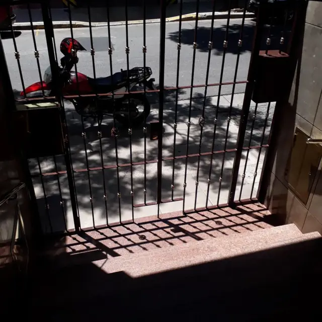 DEPARTAMENTO 3 AMBIENTES CON BALCONES AL FRENTE
