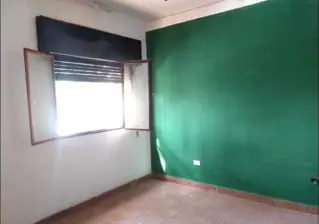 VENDO CASA DE DOS PLANTAS PARA RECICLAR SOBRE AV. MONSEÑOR PABLO CABRERA foto 2