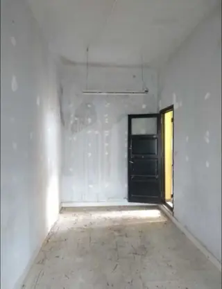 VENDO CASA DE DOS PLANTAS PARA RECICLAR SOBRE AV. MONSEÑOR PABLO CABRERA foto 4
