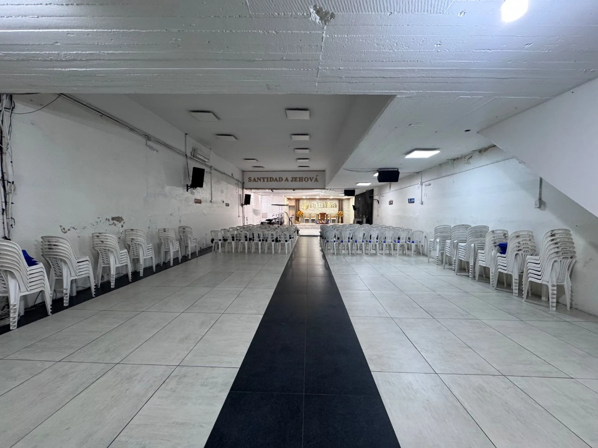 LOCAL EN ALQUILER ALMAGRO BOEDO AMPLIO 700MTS foto 5