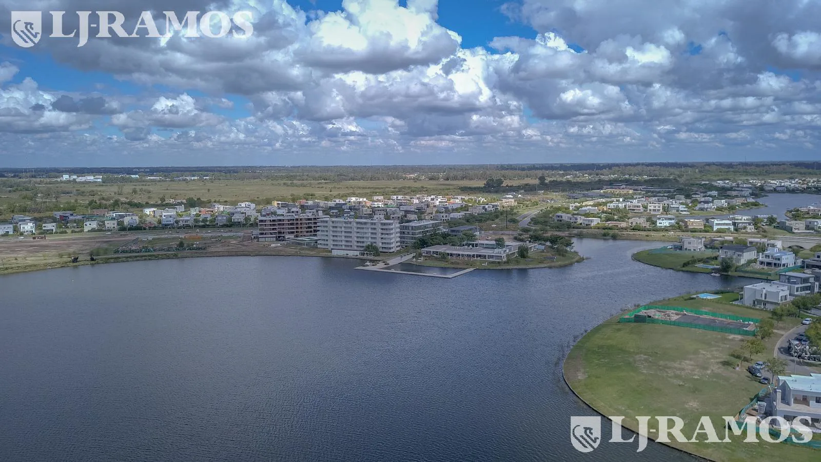 Terreno al lago en venta en el Barrio Muelles, Puertos / Escobar foto 3