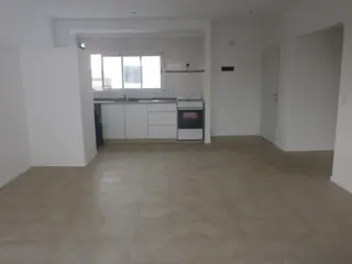 Precioso semipiso de 2 amb amplios a estrenar! foto 1