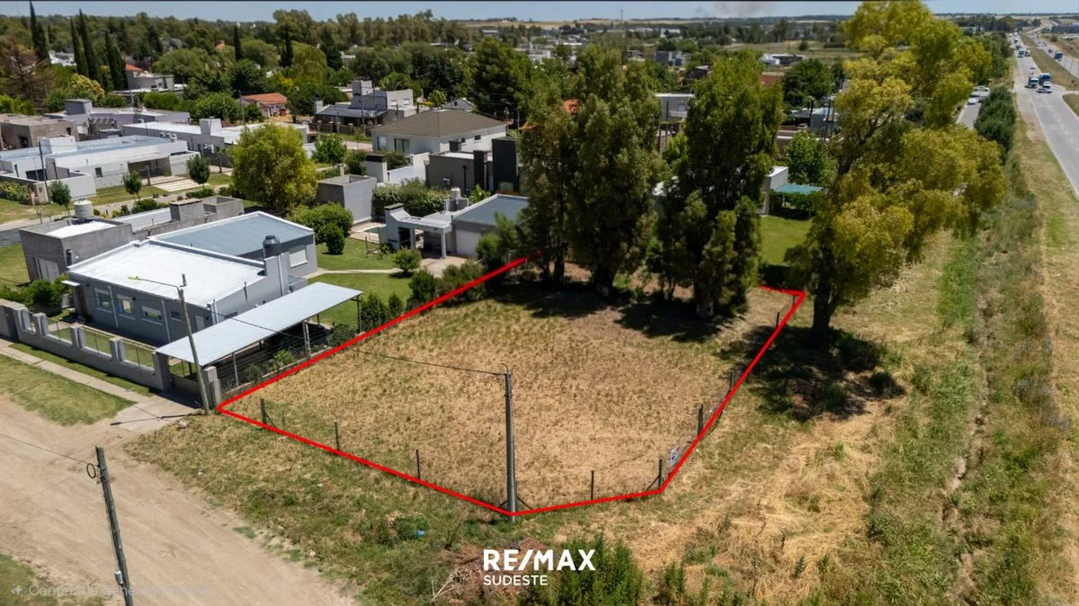 VENTA LOTE B° PATAGONIA LLANKETRUZ Y AV CIRCUNVAL foto 2