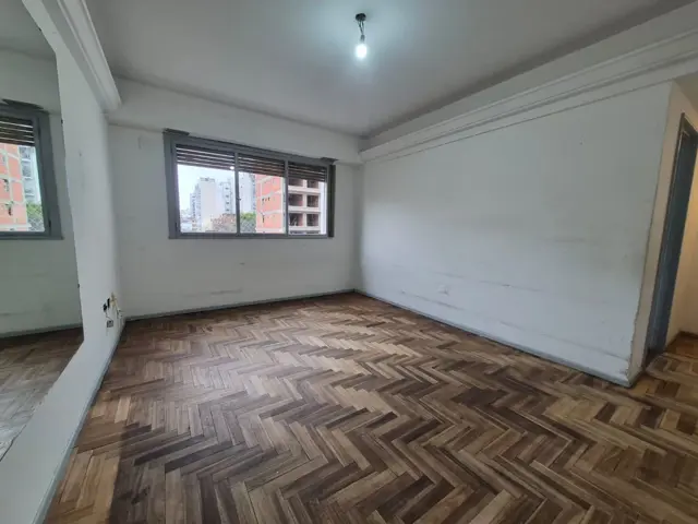 VENTA DEPARTAMENTO 2 AMB ALMAGRO A REFACCIONAR