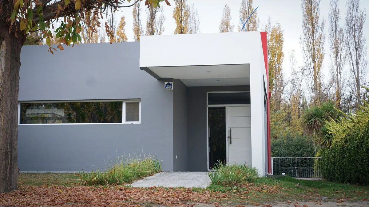 VENTA CASA 3 DORMITORIOS B° SANTA RITA-PLOTTIER foto 5