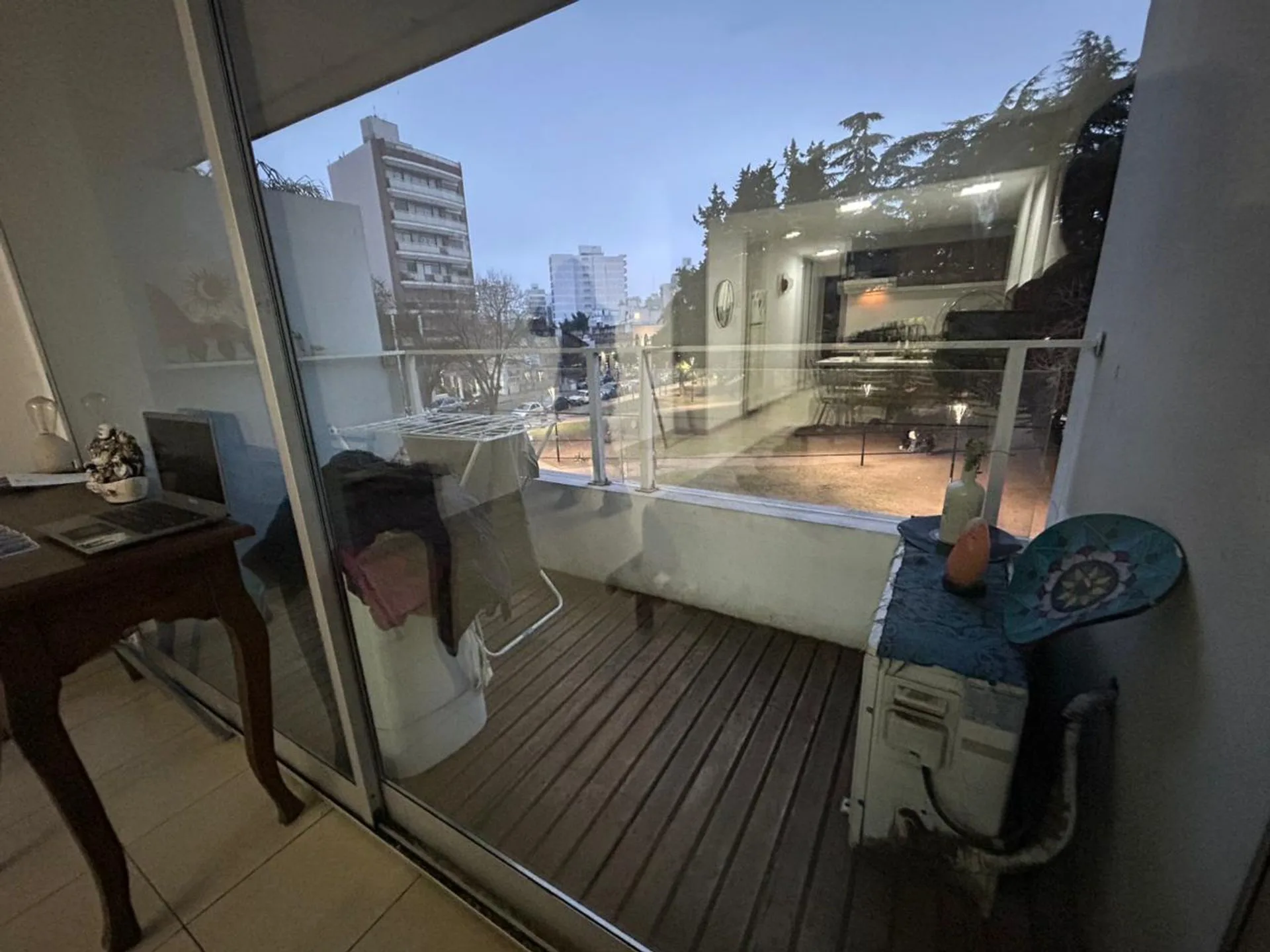 MONOAMBIENTE EN VENTA LA PLATA AL FRENTE BALCON foto 4