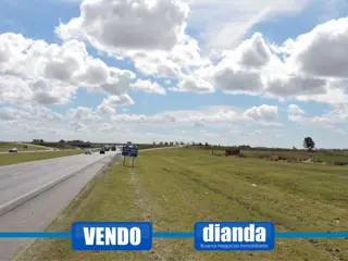 Venta 1,3 Hectáreas sobre Autopista Rosario Buenos Aires mano a Rosario foto 2