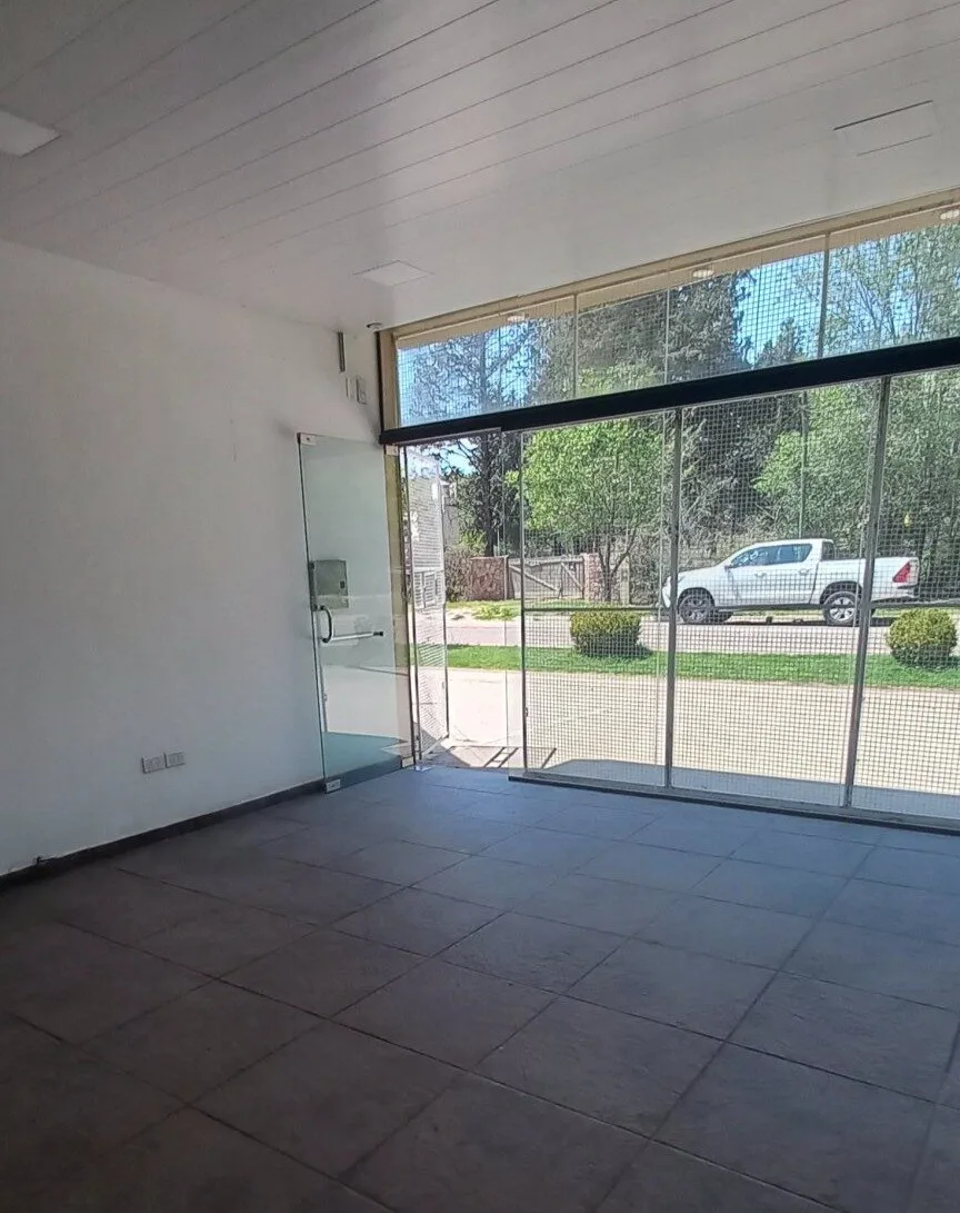 VENTA CASA LOS PIQUIOS 2 DORMITORIOS+2 LOCALES foto 5