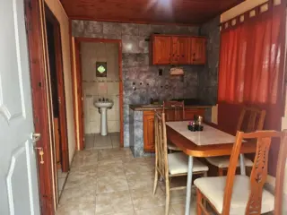 Retasado Venta Cabaña Prefabricada 2 dormitorio en Anisacate U$S32.000. foto 5