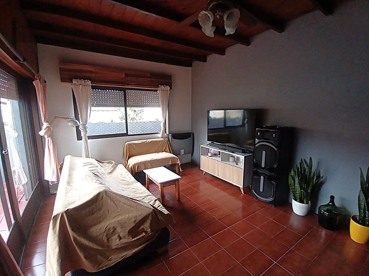 Venta en Block 2 PH 2 y 3 amb + local en Florida foto 2