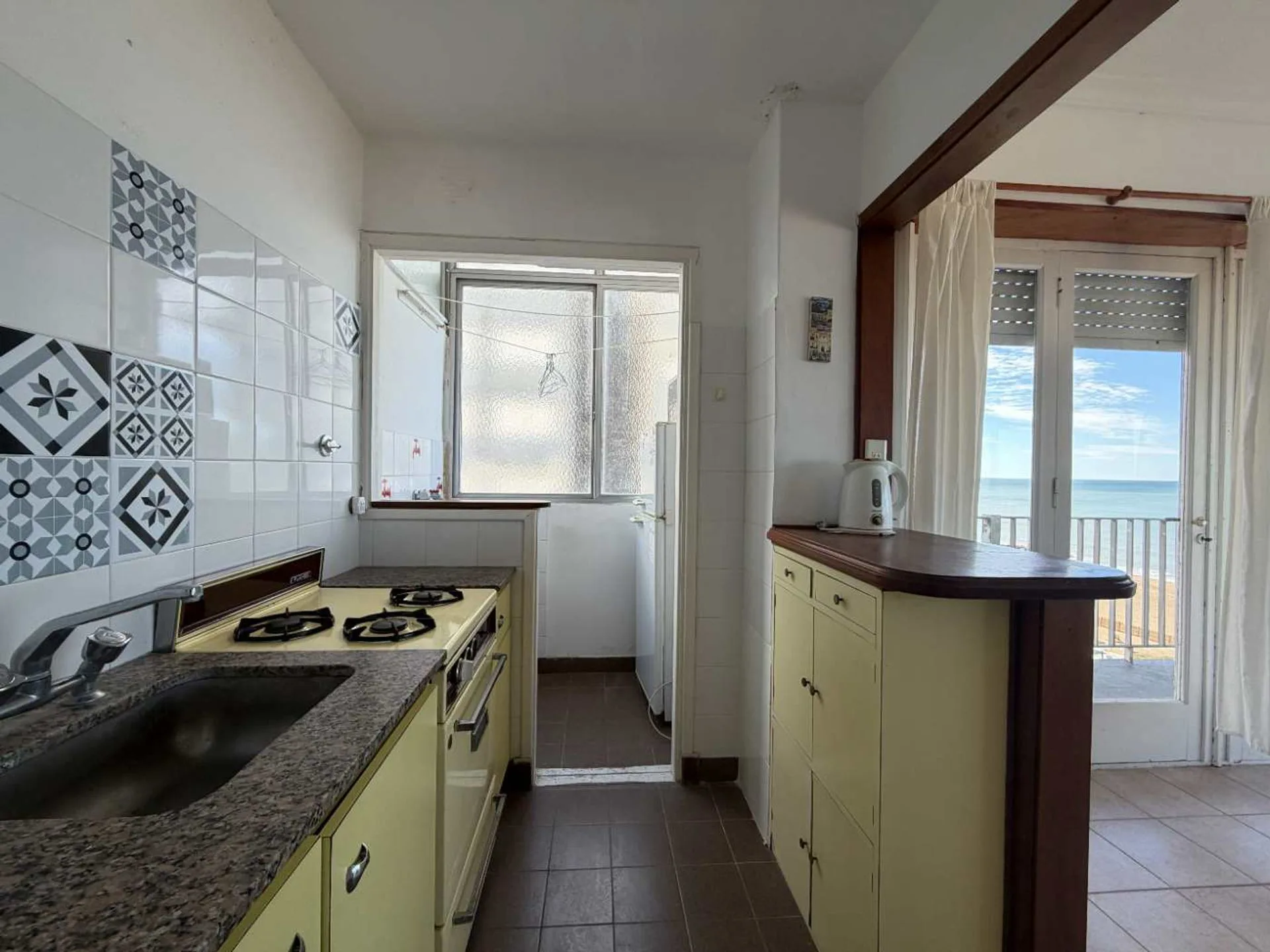 VENTA DEPARTAMENTO 3 AMBIENTES CON VISTA AL MAR foto 4