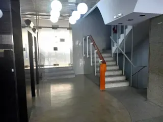 Venta Oficina:Tacuarí al 100 Cocheras:2 Monserrat .Centro. foto 2