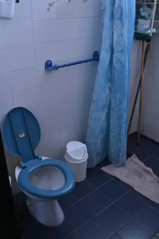 De Blasis Bienes Raices Se Vende linda CASA CÉNTRICA en TANTI foto 4