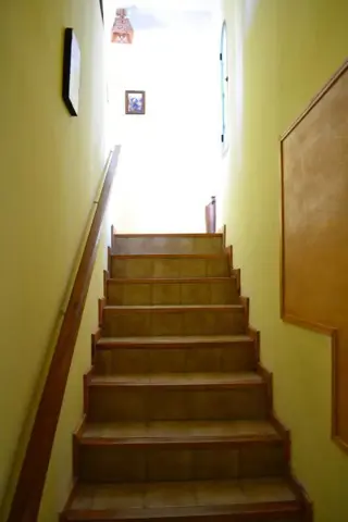 De Blasis Bienes Raices Se Vende linda CASA CÉNTRICA en TANTI foto 5