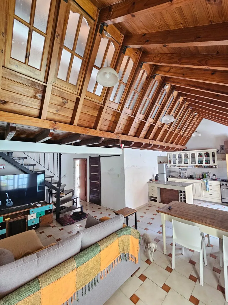 EXCELENTE CASA EN VENTA EN SEXTA SECCION MENDOZA foto 2