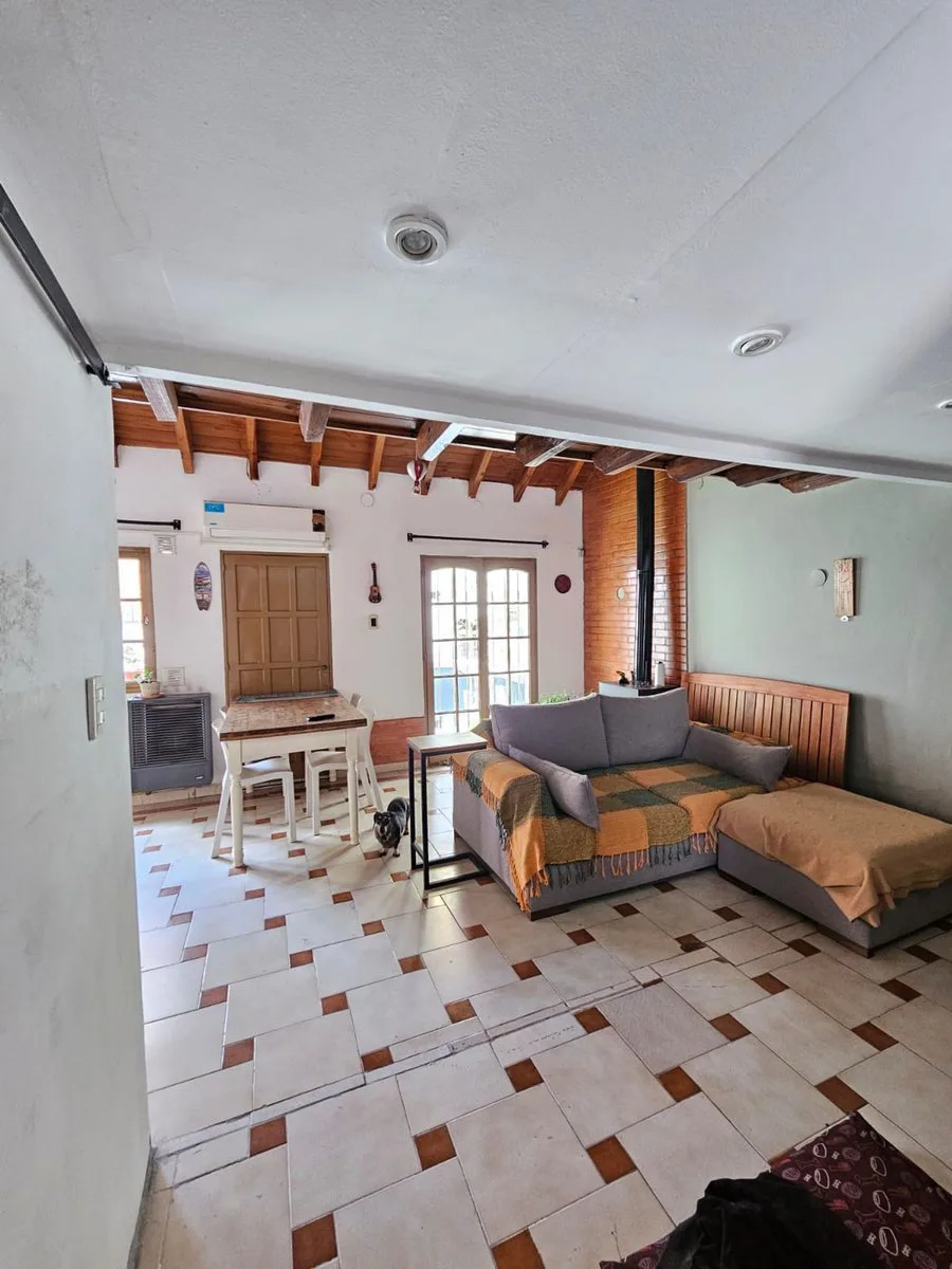 EXCELENTE CASA EN VENTA EN SEXTA SECCION MENDOZA foto 3