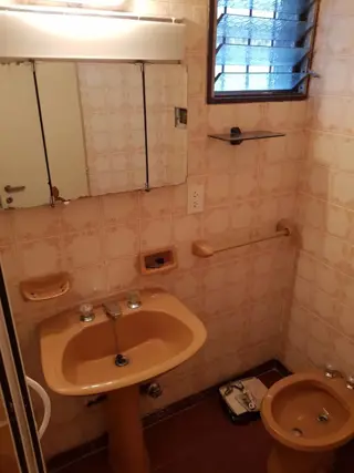 Departamento de 2 amb con terraza. POR ESCALERA. foto 4